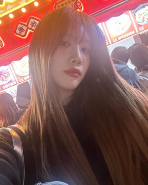 Kim Jung-eun Instagram - 🩵🪽