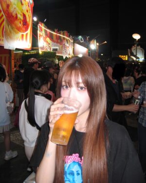 Kim Jung-eun Instagram - 🩵🪽