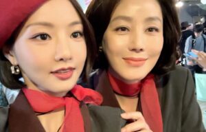 Kim Sung-ryung Instagram - #정숙한세일즈 #방판시스터즈_그녀의남자들 💜
소연이 웃음소리~
이런 드라마 세상에 또 있을까요 
내내 너무 즐거웠어요
모두 사랑하고 응원합니다
감독남들 스텝들 작가님 
모두모두