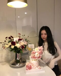 Actress Kim Ye-won HD Photos and Wallpapers December 2024
