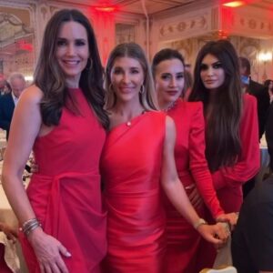 Kimberly Guilfoyle Instagram - So blessed to be part of the greatest campaign and political comeback of all time. Now it’s finally time to get this country back on track! THE BEST IS YET TO COME!🇺🇸