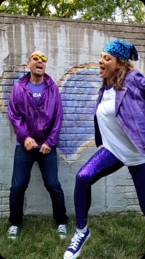 Kimberly Williams-Paisley Instagram - It’s a big birthday for my brother Jay!!! He astounds me with what he’s doing with his life. He saves bees, he still occasionally saves humans and puts out fires, he’s up for anything, and he’s a total blast (as you can see from the video). He’s an amazing brother. Happy birthday Jaybo. I love you!! #fiftieth #happybirthday @williamshoneytn