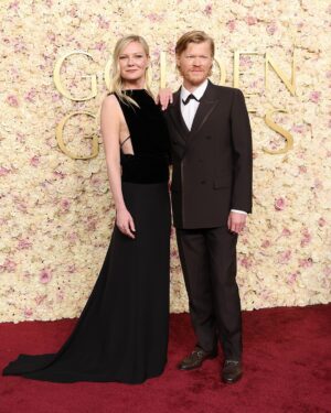 Kirsten Dunst Instagram - Kirsten Dunst and Jesse Plemons attended the 82nd Golden Globes in custom Gucci designs by Creative Director @sabatods. Kirsten wore a 1930s-inspired gown with a velvet bodice, an open back with crystal-embroidered details, and a silk cady skirt that flows into a long train. Jesse, a nominee for Best Performance by a Male Actor in a Motion Picture, Musical or Comedy for ‘Kinds of Kindness,’ wore a wool double-breasted peak lapel tuxedo with satin detailing, a silk bow tie, and leather shoes. 

#GoldenGlobes #KirstenDunst #JessePlemons