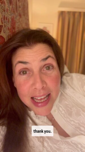 Kirstie Allsopp Instagram - Thank you for watching @loveitorlistituk on now, Wednesday 8pm on @channel4, and Thank you for all the kind & interesting comments, everyone of which I read, hearing what you think is everything. ❤️