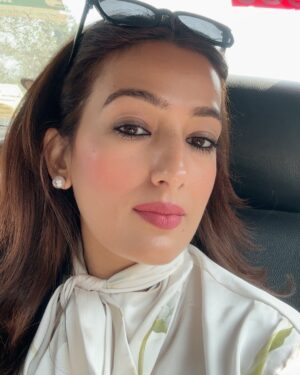 Kiwi Tandon Instagram - 🚗 🤳 last is my favorite ♥️

(Selfies, self love, portraits, car selfie, lipsticks, makeup influencer, makeup)
#cutepics #makeup #makeupinspo #lipsticks #selfmakeup #shades #outfitinspo #selfielove #selfies #weekendfun #indianinfluencer #chicstyle #styleinspiration #instacarousel #carousel #instapicsoftheday #iphonepics #iphone16promax #newpics #explore