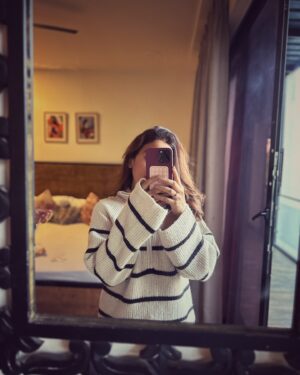 Kiwi Tandon Instagram - Just me, myself, and my front camera thriving in 2025🤳 📸 

(Selfies, portraits, beauty influencer, makeup influencer, gloss, lipsticks)
#selfie #selflove #selfpotrait #2025 #beautyinfluencer #makeup #makeupself #makeupinspo #makeupinfluencer #fashioninspo #glosses #lipsticks #selfmakeup #nomakeup #nomakeupmakeup #nomakeupselfie #partymakeup
