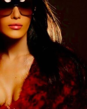 Koena Mitra Instagram - Keep thriving, succeeding and Winning!! 

When people can't compete with you, not as good as you, they gather in little circles of like-minded people who want to gossip about you and attack your character because that's all they can do. Instead of bettering their lives to elevate their level, they run smear campaigns about others to feel better about themselves. 
They aren't your audience, tribe, or family. Set boundaries and keep Winning at life. 
 Know that they are watching….they are paying attention to EVERYTHING you do… give them a great show. 

#lifehacks #lifecoaching #lifeofadventure #loveyourself #enjoylife #battletech #koena #koenamitra❤️ #actorslife #actorslife🎬 #beautyinfluencer #mumbai #mumbaikar #lovemyjob #lovemylife❤️