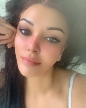 Koena Mitra Instagram - Some memories are 🔥…. Some are foggy and bitter. It’s up to us what we wish to relive or remember. 

#koenamitra #koena #memories💕 #lovesongs #lovesongs❤️ #loveyourself #selflove #lovemyjob #livemyjob❤️ #dreamchaser #sunset #sunkissed #traveler #mumbai #india #indianactors #indianactresses #lovemylife #ekeh #jaljalkedhuan #jaljalkedhua #ekkhiladiekhaseena #stylediary #stylepost