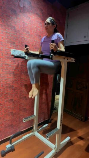 Komal Sharma Instagram - The Importance of Abs Workouts,Building a Stronger Core
Abs workouts strengthen your core, improve posture, and prevent injuries. Split your routine for maximum results,target upper abs with crunches, lower abs with leg raises, and obliques with side planks. A balanced approach enhances stability and shapes your midsection effectively.
#sixpackabs #sixpacks #coretraining #abs #strengthtraining #fitnesstips @sivakumar_celebritytrainer @sk.fitness_studio