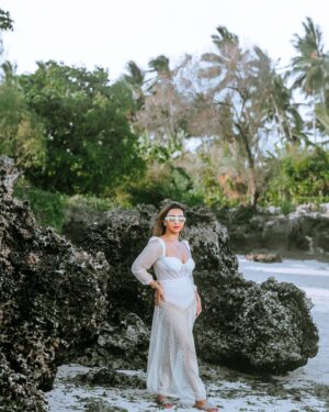 Koushani Mukherjee Instagram - Don’t You Think Black & White Is Always The Best Combo !!

PC : @deepixel_zanzibar