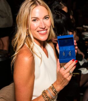 Kristen Taekman Instagram - Kicking off the holiday season in style! Thanks @crystalkungminkoff for hosting the most fabulous dinner party!  @tacoriofficial ✨ 💎 ❤️ @ashleyparklady