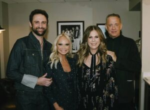 Kristin Chenoweth Instagram - Reminiscing… a round of applause for these 2024 moments!! ✨👏