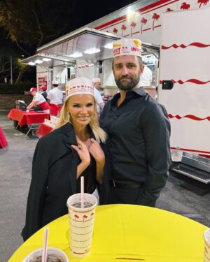 Kristin Chenoweth Instagram - The end of this year (Q4, if you will!) has been the most beautiful whirlwind. So much love. So much happiness.