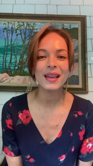 Kristin Kreuk Instagram - Reading from book one of Murder in a Small Town!