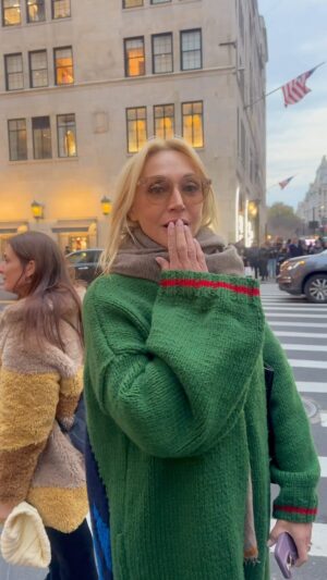 Kristina Orbakayte Instagram - А настроение то Рождественское🎄❄️ #кристинаорбакайте #клавдияземцова