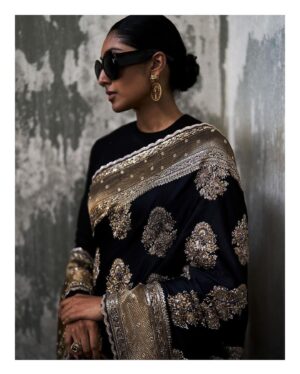 Krithika Babu Instagram - Sabyasachi Campaign August 2024
@sabyasachiofficial 
@tarunvishwaofficial
@sandhyashekar 
@miteshrajani
 #Sabyasachi #TheWorldOfSabyasachi #SabyasachiJewellery #SabyasachiAccessories #25YearsOfSabyasachi 
#krithikababu