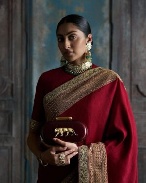 Krithika Babu Instagram - Sabyasachi Campaign August 2024
@sabyasachiofficial 
@tarunvishwaofficial
@sandhyashekar 
@miteshrajani
 #Sabyasachi #TheWorldOfSabyasachi #SabyasachiJewellery #SabyasachiAccessories #25YearsOfSabyasachi 
#krithikababu
