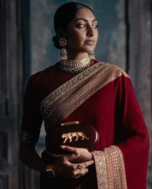 Krithika Babu Instagram - Sabyasachi Campaign August 2024
@sabyasachiofficial 
@tarunvishwaofficial
@sandhyashekar 
@miteshrajani
 #Sabyasachi #TheWorldOfSabyasachi #SabyasachiJewellery #SabyasachiAccessories #25YearsOfSabyasachi 
#krithikababu