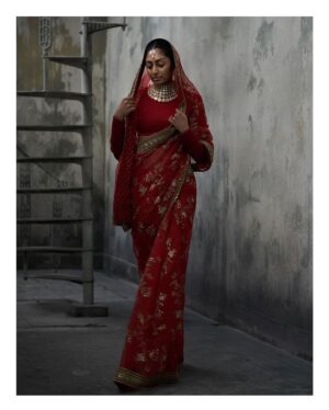 Krithika Babu Instagram - Sabyasachi Campaign August 2024
@sabyasachiofficial 
@tarunvishwaofficial
@sandhyashekar 
@miteshrajani
 #Sabyasachi #TheWorldOfSabyasachi #SabyasachiJewellery #SabyasachiAccessories #25YearsOfSabyasachi 
#krithikababu