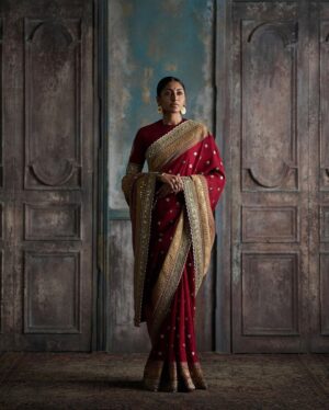 Krithika Babu Instagram - Sabyasachi Campaign August 2024
@sabyasachiofficial 
@tarunvishwaofficial
@sandhyashekar 
@miteshrajani
 #Sabyasachi #TheWorldOfSabyasachi #SabyasachiJewellery #SabyasachiAccessories #25YearsOfSabyasachi 
#krithikababu