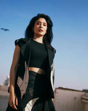 Kritika Kamra Instagram - Some calm some chaos 
 

Outfit: @kharakapas
Earrings: @rejuvenatejewels
Rings: @shopalloya
Heels: @femme_la
Styled by @devs213
Team: @isha.suvarna @hemachoudharyy @poojagulabani
Photos by @vijitgupta