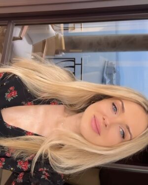Ksenia Sukhinova Instagram - spring edition