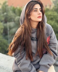 Actress Kubra Khan HD Photos and Wallpapers August 2023