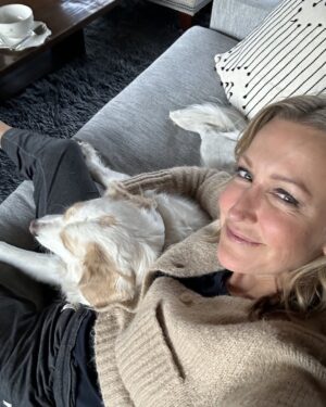 Lara Spencer Instagram - Thank you 2024.  So grateful for the moments with my family, the laughter with my friends, the assignments with my work family. a job I love so much, and all the lessons big and small. Oh----And of course my DOGGIES!!!!