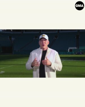 Lara Spencer Instagram - WHAT A GAME! Our favorite Nittany Lion @lara.spencer had a tough morning after losing a bet to @samchampion 🤣

Notre Dame defeated Penn State 27-24 in the Orange Bowl and will head to the national championship game! Check out our link in bio for all the highlights from Miami.