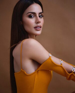 Larissa Bonesi Instagram - Tamally Maak 🧡
