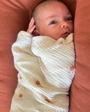 Latonya Williams Instagram - 🎀Ivaya Lorelli Smith🎀

At 41 weeks pregnant and 2 days, on September 11th, our little 8.1 lb baby girl was born - she waited for her Daddy’s birthday 💝

We were doing our best the day before to max out my oxytocin and put me into labour - turns out a bowl of pho did the trick 🍜

It was a wild ride overnight - I don’t know if there’s anything that could have prepared us for how intense this experience was going to be 🤯 But my midwife knew exactly what to do (even when things went a little sideways after her birth) and my man quickly figured out how to be all the support I needed to have the unmedicated birth I had planned. 

And now all is well. We are resting and healing and snuggling. I had my mom here nursing me back to strength while I nursed my new baby girl and she just left me with a fridge and two freezers full of food 🥰.

I am so grateful. This is life 💕

#ididthat #naturalbirth #unmedicatedbirth
