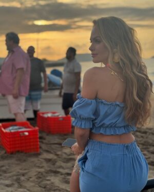 Laura Carmine Instagram - Sneak peak de A.Mar 

Algunas fotos de estas últimas 3 semanas @amartelenovela @nachosadaproduccion