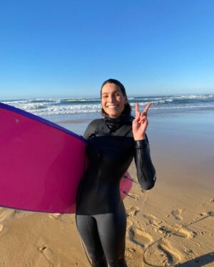 Laury Thilleman Instagram - Finistère > Asturies 🚐 🥘🏄‍♀️

1292km en bonne compagnie et à bord du petit dernier de la famille @volkswagen_utilitaires California Ocean 2025 💙