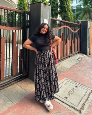 Laxmi Shetty Instagram - Hi <3