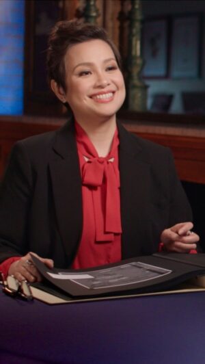 Lea Salonga Instagram - Season 11 Sneak Peek❗ 👀
#LeaSalonga shares how her mother’s brilliant idea led to Lea’s popularity in Manila. 🎶 

Tune into #FindingYourRoots TONIGHT at 8/7c only on @PBS!