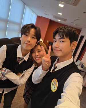 Lee Eun-jae Instagram - 2024 위대한 재쓰비를 도와주신 많은 분들 정말 감사했습니다 열화와 같은 성원이 있다면 다시 돌아올 수도 있지 않을까요? ㅎ ㅏㅎ ㅏ 눈이 올랑 말랑은 지금 바로 음원 사이트 어디서든 확인하실 수 있습니다💥