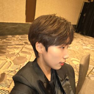 Lee Eun-jae Instagram - MMA 내년엔 무대로 봬여😋
#재쓰비 #2024MMA