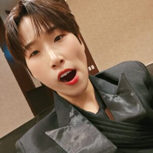 Lee Eun-jae Instagram - MMA 내년엔 무대로 봬여😋
#재쓰비 #2024MMA
