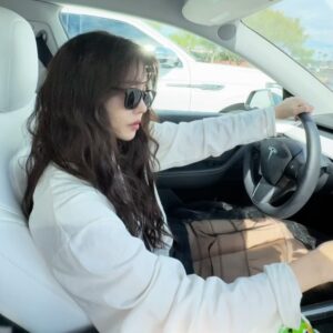 Actress Lee Ji-ah HD Photos and Wallpapers April 2025