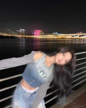 Lee Na-gyung Instagram - 다시 흑발 😎
