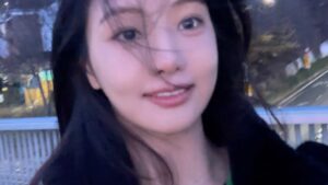 Lee Se-hee Instagram - 조각모음.