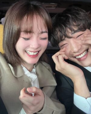 Lee You-mi Instagram - #mr플랑크톤 🐼🤣 
👩🏆 🌞등 🐯등 ♨️ 🦶🌸 💒 😝