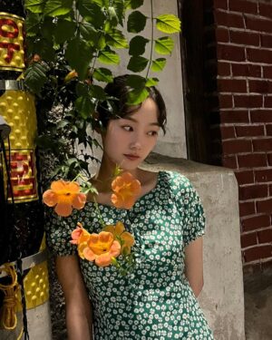 Lee You-mi Instagram - #mr플랑크톤 🐼🤣 
👩🏆 🌞등 🐯등 ♨️ 🦶🌸 💒 😝