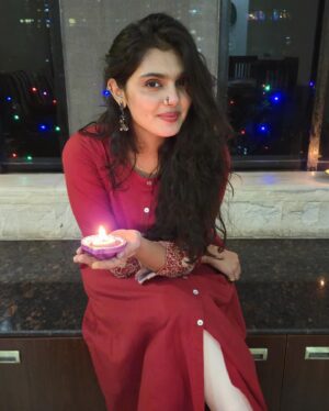 Leher Khan Instagram - Happy Diwali to all 🪔✨