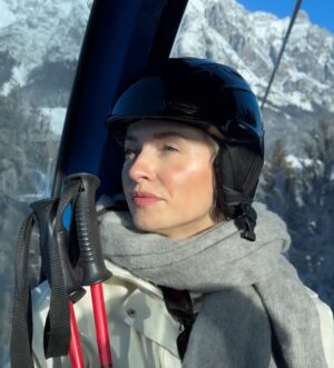 Lena Gercke Instagram - Ski Day !⛷️⛷️⛷️Mein Lieblingsvideo ist das letzte😂 wo ich einfach ne falsche Ausfahrt genommen habe und Dustin vergeblich auf mich wartet😂😂😂 ich sag mal so…es wird nicht unbedingt besser von Jahr zu Jahr 😂
