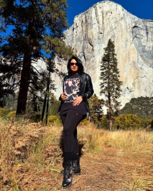 Lena Kumar Instagram - Caption this for me please.

#drmartens #yosemite #nature #usa #california #love #life #travel #beauty