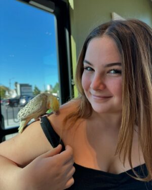 Lexi Rabe Instagram - Made a friend today @panerabread #cutest bird ever! When an unexpected surprise at Panera Bread!