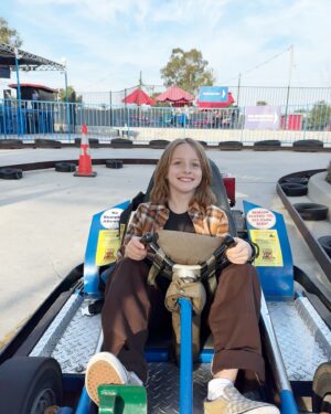 Lexi Rabe Instagram - Been awhile since we have been at @officialboomersparks this is the best place to just hang on a Saturday with your besties! Love the unlimited ride pass! It has everything from  mini golf, go karts. rides, laser tag and arcade! Thanks Boomers! for having us!! #amusementpark #minigolf #gokarts #arcade #bestiehangout #socal