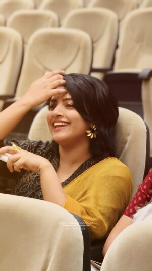 Lijomol Jose Instagram - Behind every smile is a story waiting to be told. 🥰

#happyface #happyfaces #smile😊