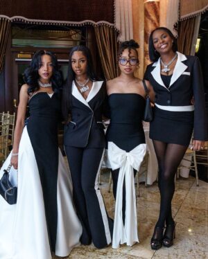 Lil Mama Instagram - 🎄Merry Christmas from #TheSet 💕
💜Me @_itsreallymbj Jessica & @nya.b._ 
@vaniteasetcosmetics official Launch Coming 2025